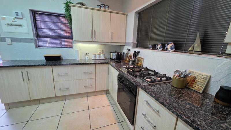 3 Bedroom Property for Sale in Reebok Western Cape